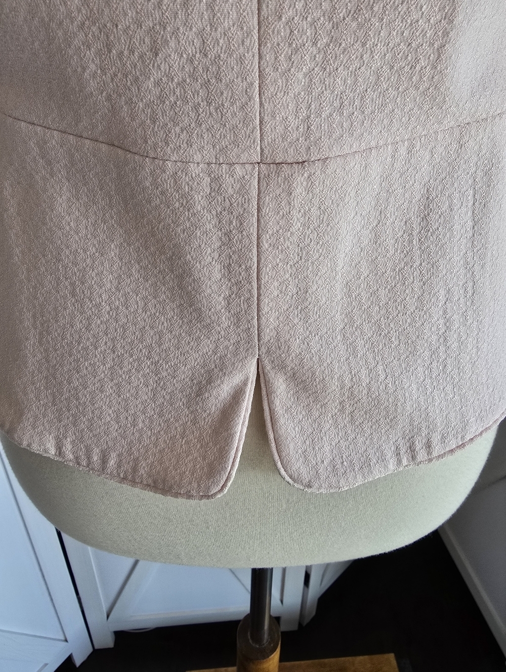 Vintage Tahari Arthur S Levine Women's Blazer in Pale Pink - Picture 9 of 11